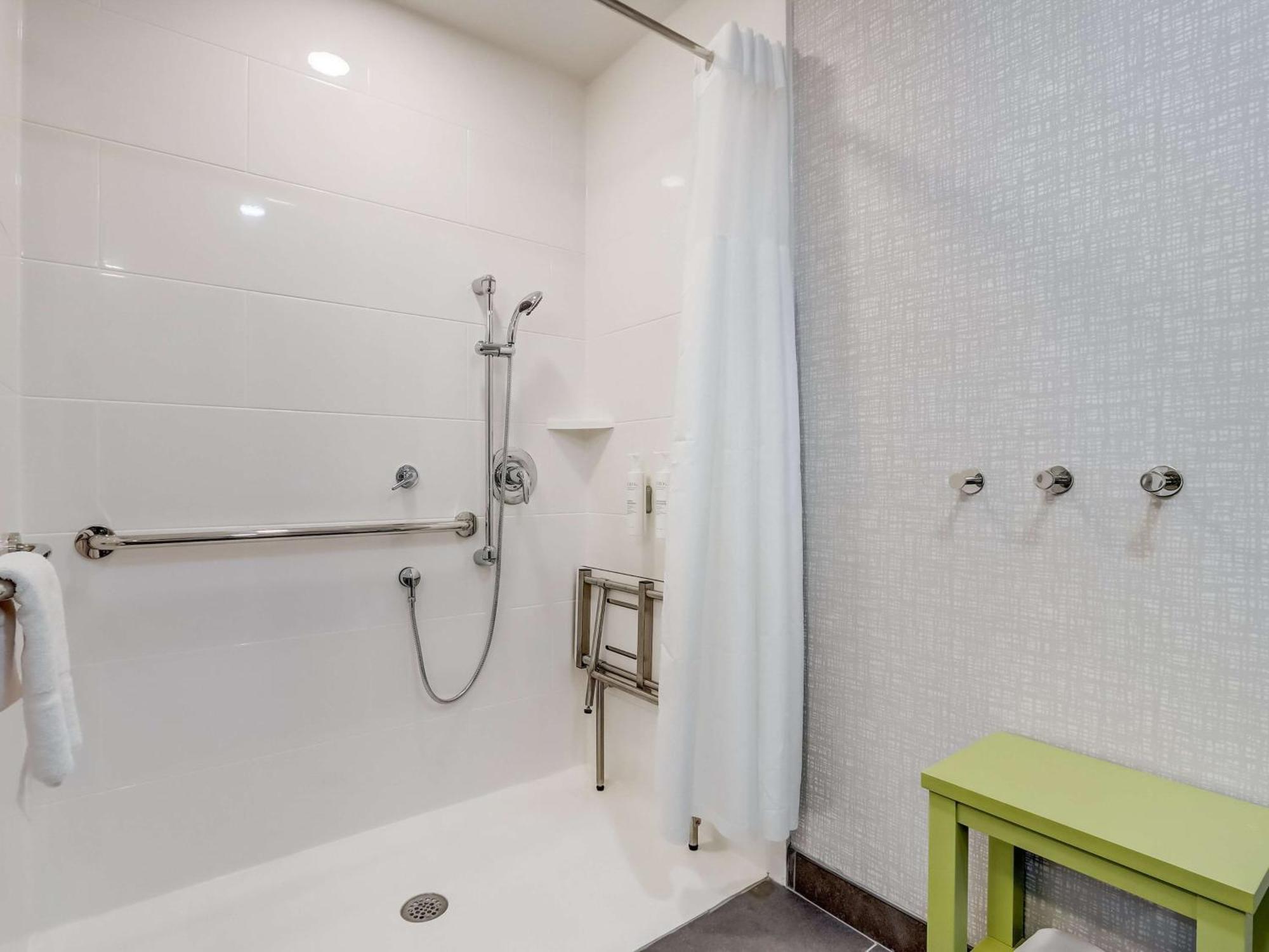 Hampton Inn & Suites Cincinnati Midtown Rookwood 外观 照片