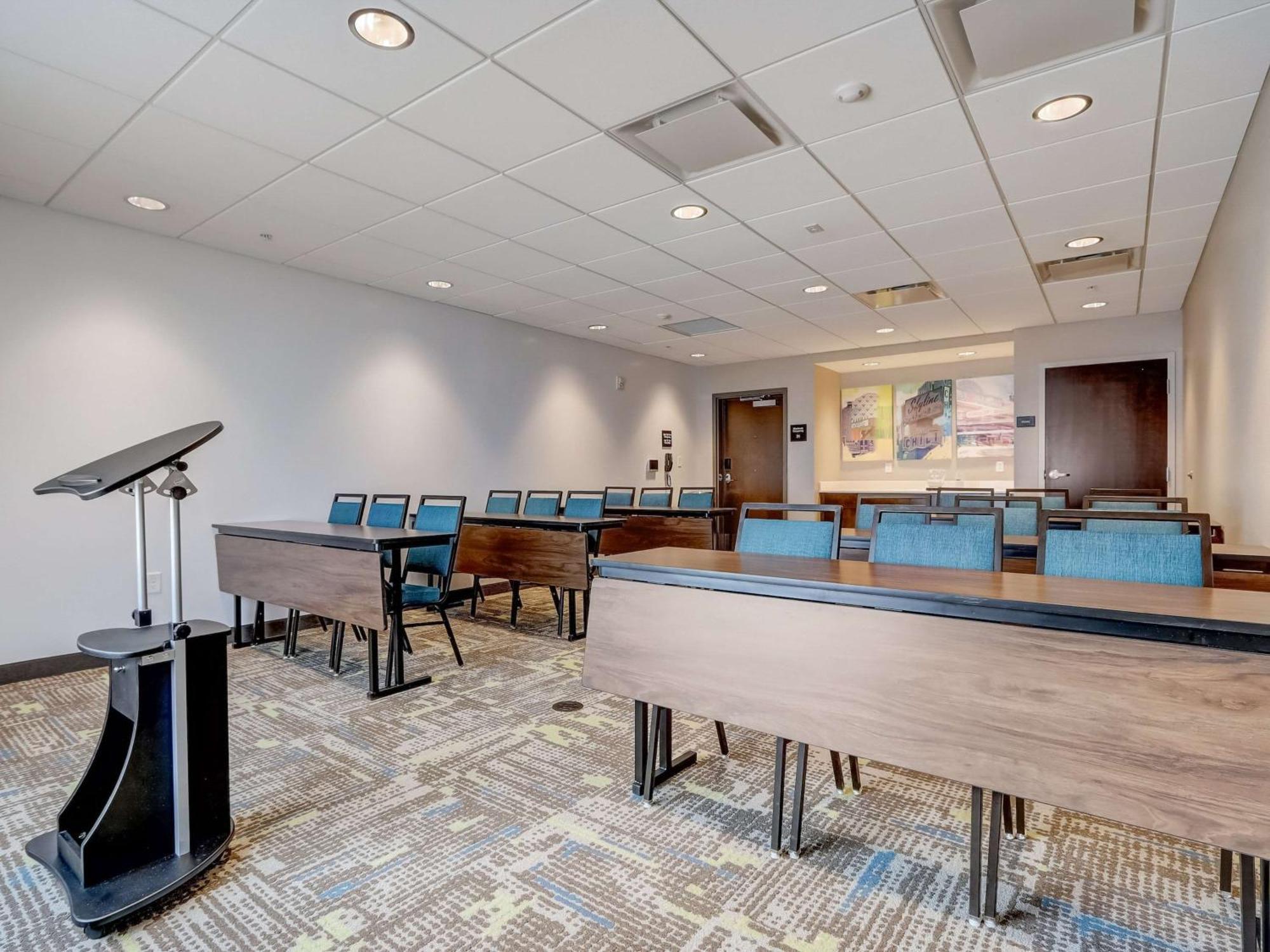 Hampton Inn & Suites Cincinnati Midtown Rookwood 外观 照片