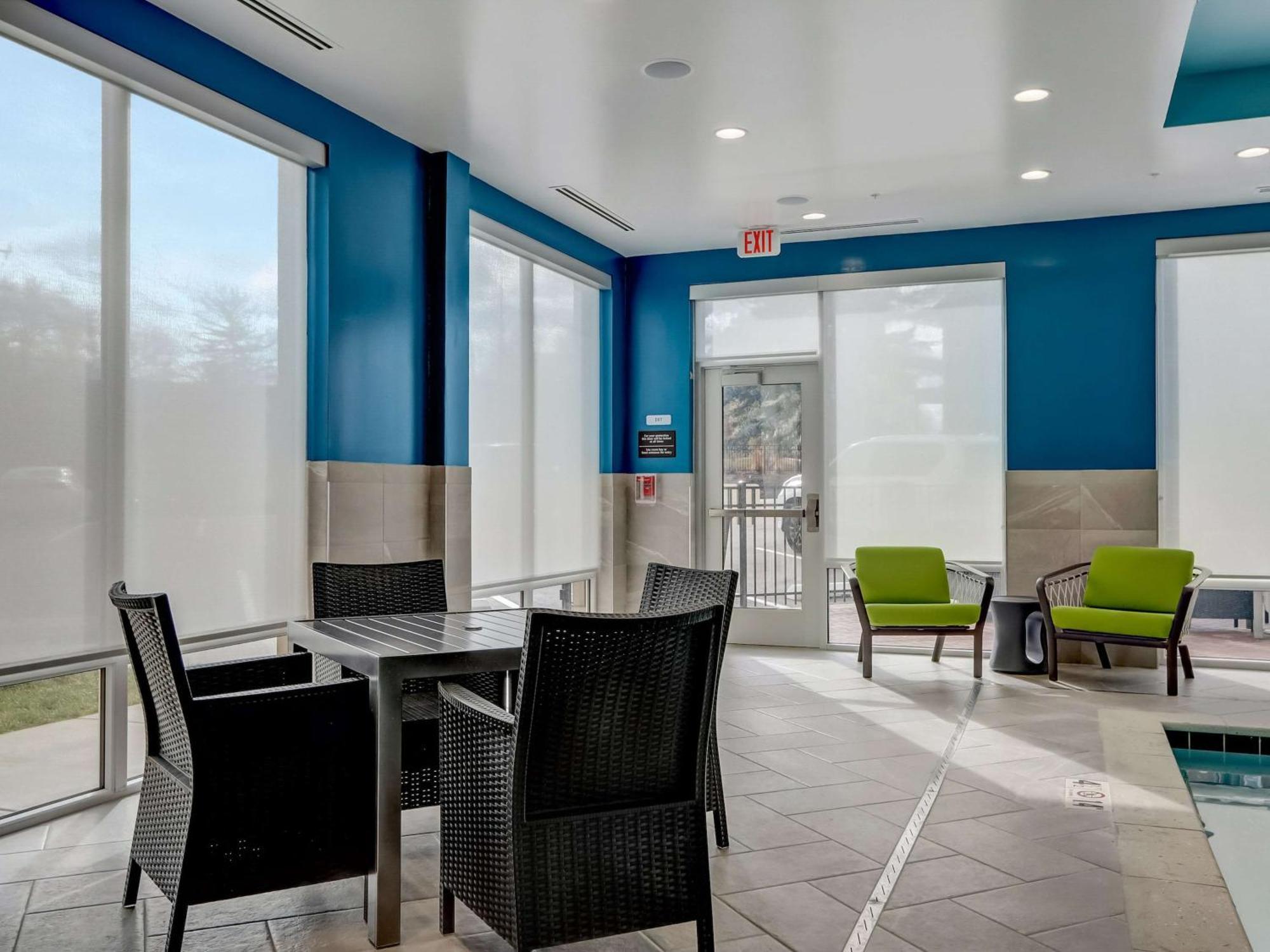 Hampton Inn & Suites Cincinnati Midtown Rookwood 外观 照片