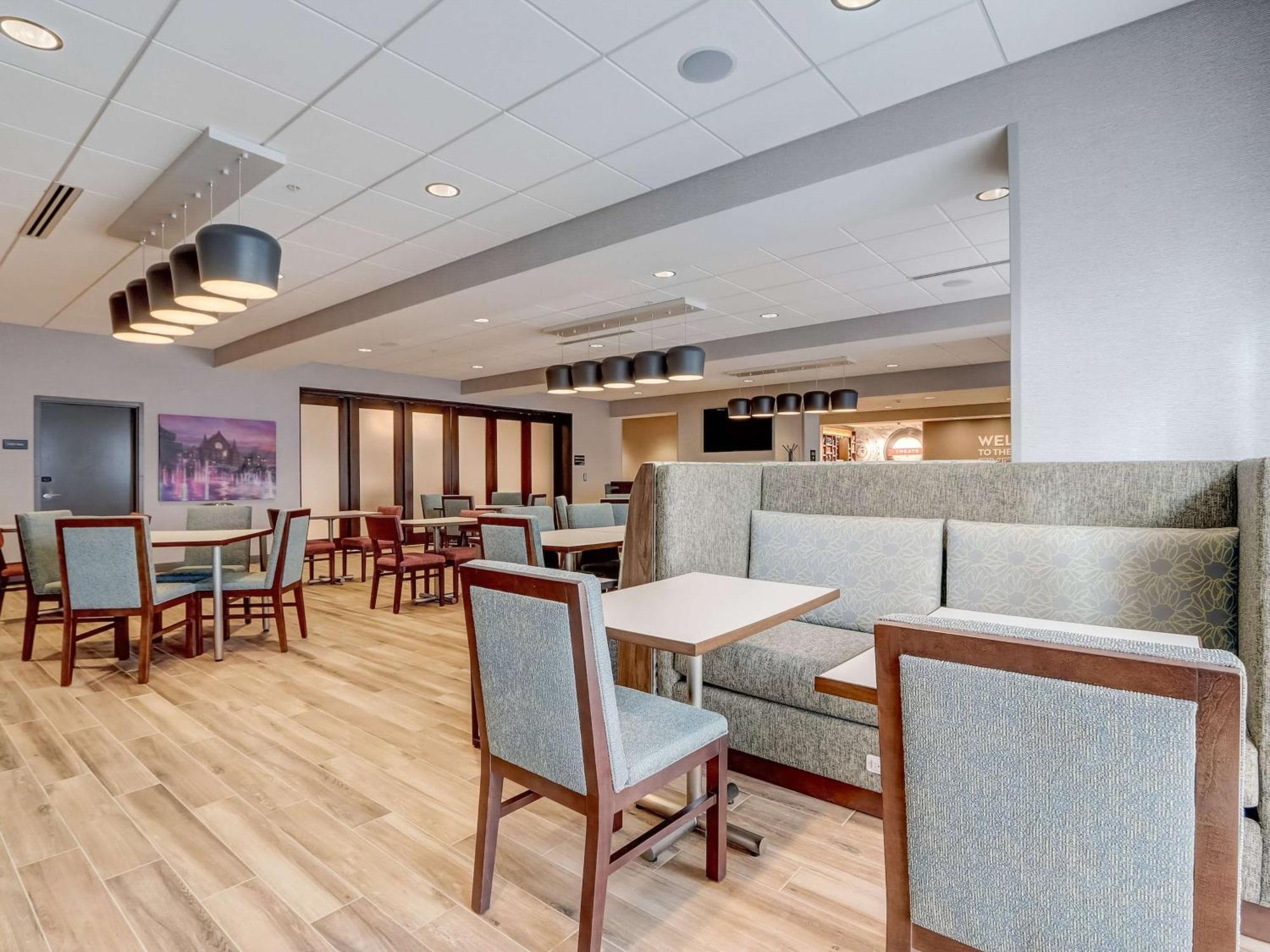 Hampton Inn & Suites Cincinnati Midtown Rookwood 外观 照片
